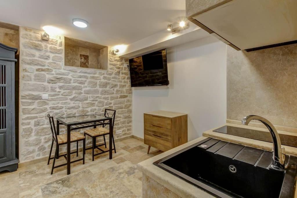 La Cachette - Topdestination-Dijon - Centre Ville - Classe 3 Etoiles Zewnętrze zdjęcie