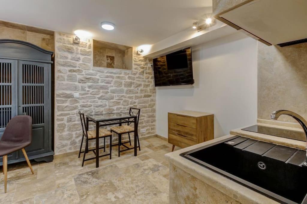 La Cachette - Topdestination-Dijon - Centre Ville - Classe 3 Etoiles Zewnętrze zdjęcie